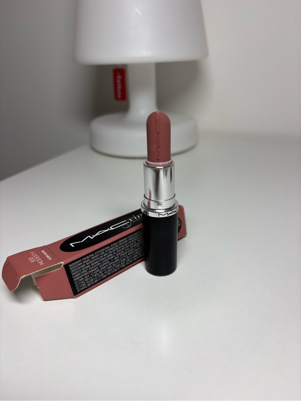 MAC Lipstick - 835 modesty